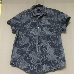 A short sleeve shirt from J. Crew in size x large